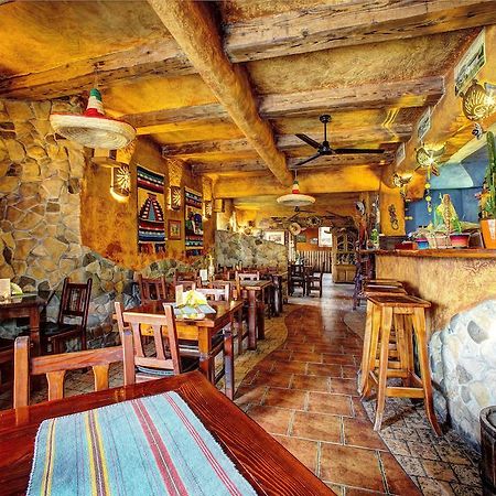 Xavito Bed & Breakfast Sanok Exterior photo